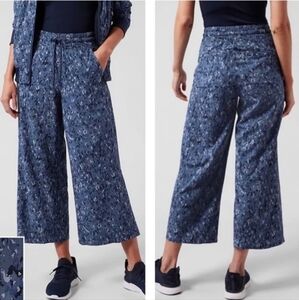Athleta wide leg crop pants
